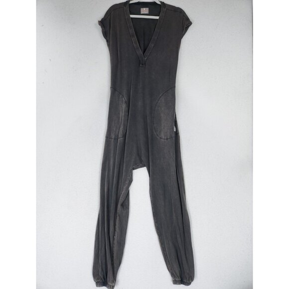 Free People Jumpsuit Womens Extra Small Grey Hot Shot V Neck One Piece Movement - Picture 1 of 15